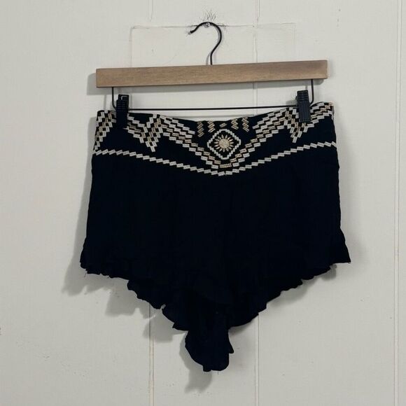 Design Lab Lord & Taylor Embroidered Ruffle Short Large - Picture 1 of 4